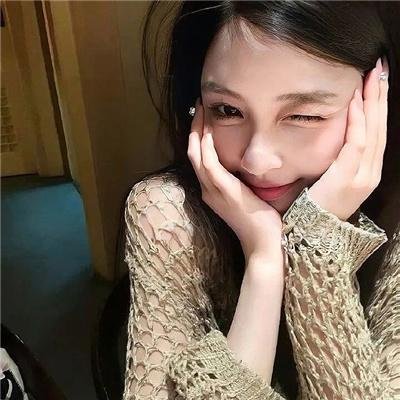 行走的鸡毛掸子